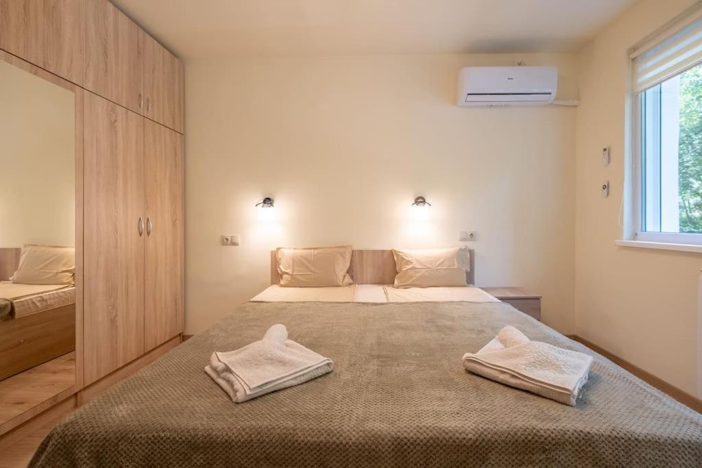 Top Location, Brand New 3 Bdrm Apt & Free Parking Sófia Exterior foto